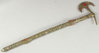 AN UNUSUAL TURKMEN CEREMONIAL AXE, 59cm high.