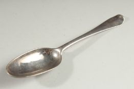 AN EARLY GEORGE I SILVER RAT TAIL SPOON. 7.75ins long. London 1717.