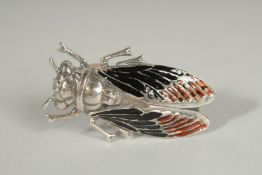 A SILVER AND ENAMEL SCARAB BROOCH.