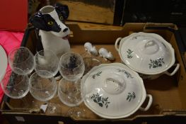 Decorative china, glassware and miscellaneous collectables.