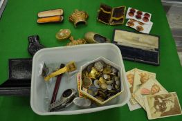 Miscellaneous collectables.