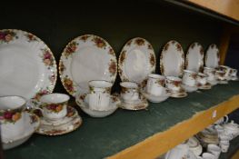 Royal Albert Old Country Roses six place dinner/tea service comprising dinner plate, tea plate,