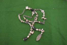 Decorative necklace.