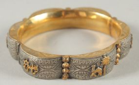 AN ORIENTAL BANGLE