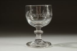 A SMALL GEORGIAN GLASS engraved 