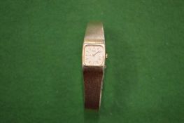 A Ladies Seiko quartz wristwatch.