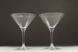 A BOXED PAIR OF ASPREY BACCARAT COCKTAIL GLASSES.