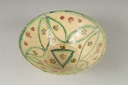 A LARGE MAMLUK GLAZED POTTERY BOWL, 24cm diameter.