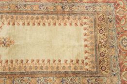 AN OTTOMAN MIHRAB PRAYER RUG.