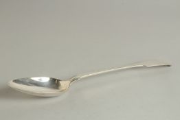 A GEORGE IV SILVER FIDDLE PATTERN GRAVY SPOON. London 1823. Maker: W Chawner.