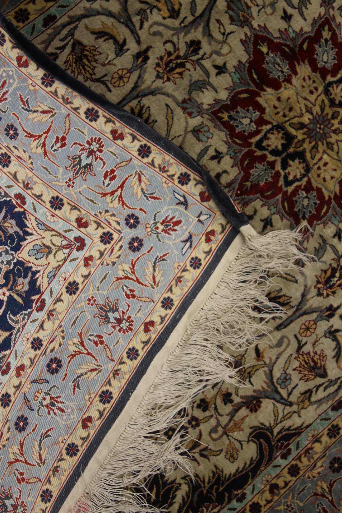 A GOOD SMALL PERSIAN SILK RUG beige ground with all over stylised decoration. 5ft x 3ft. - Image 3 of 3
