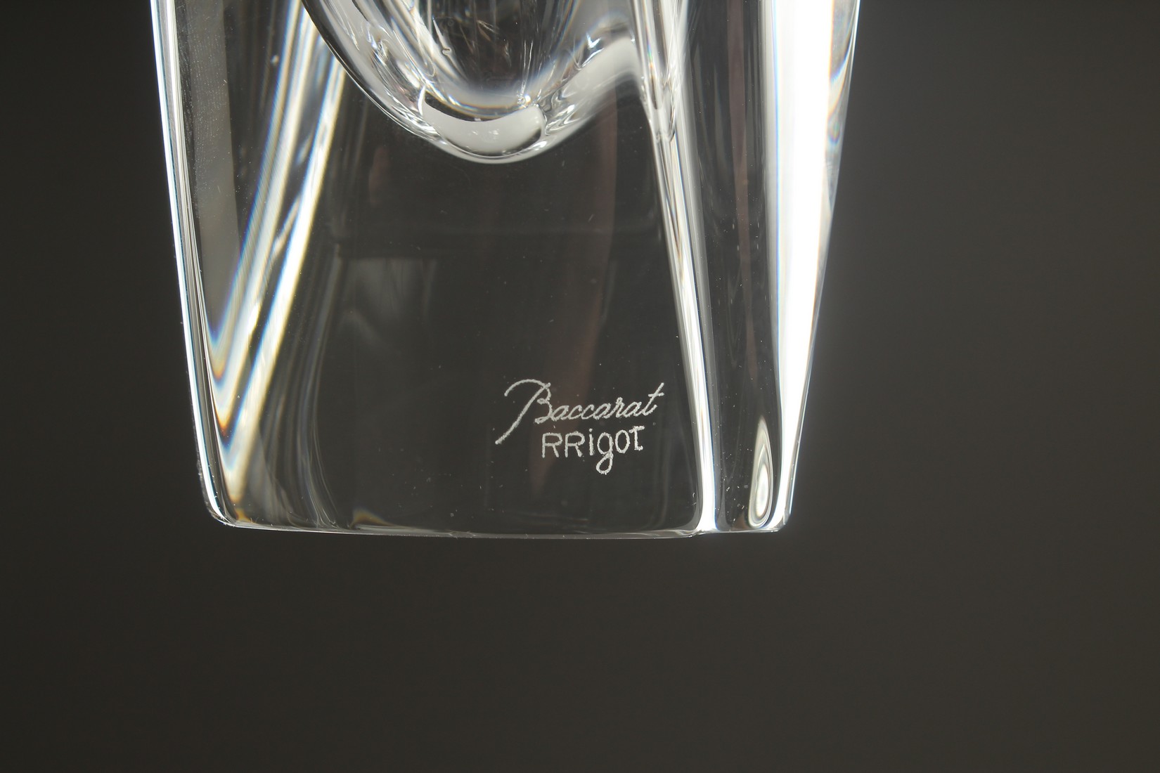 A GOOD BACCARAT ROUNDED GLASS VASE. 10ins long, Signed, with label, in original box.(appears - Image 4 of 6