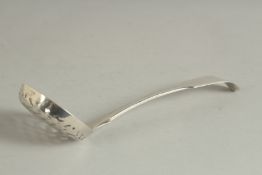 A GEORGE III SILVER FIDDLE PATTERN SIFTER SPOON. London 1816. Maker: E H.