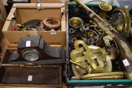 Miscellaneous collectables to include a brass ware reproduction blunderbuss, mantel clock, cutlery