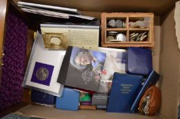 A large quantity of collectors coinage.