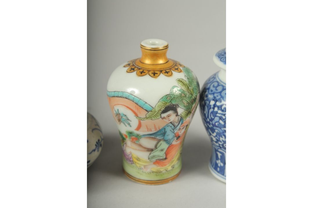 FOUR CHINESE MINIATURE POTTERY PIECES, including a small Hoi An Hoard shipwreck cargo pot, a famille - Image 4 of 6