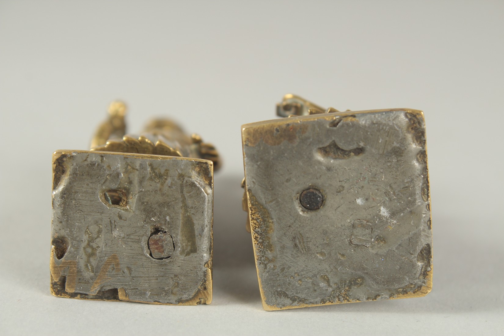 TWO EARLY 19TH CENTURY INDIAN BRASS CHESS PIECES, of a male and female, tallest 7cm high. - Image 8 of 8