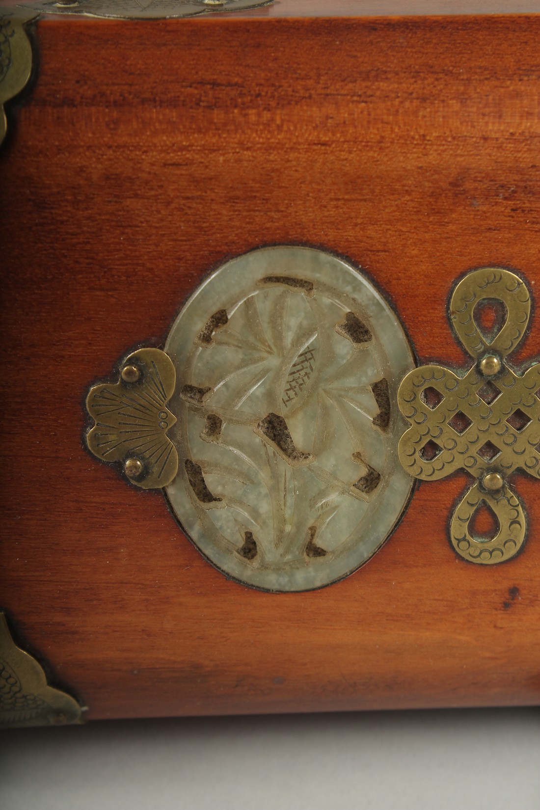 A LATE 19TH - EARLY 20TH CENTURY CHINESE JADE MOUNTED HARDWOOD BOX, the hinged lid inset with - Image 3 of 7