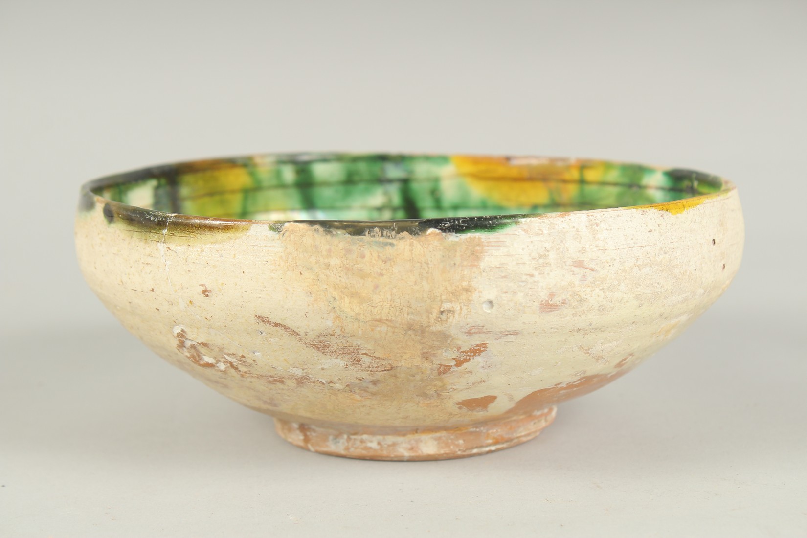 A 9TH-10TH CENTURY PERSIAN SPLASH WARE GLAZED POTTERY BOWL, 18cm diameter. - Image 2 of 3