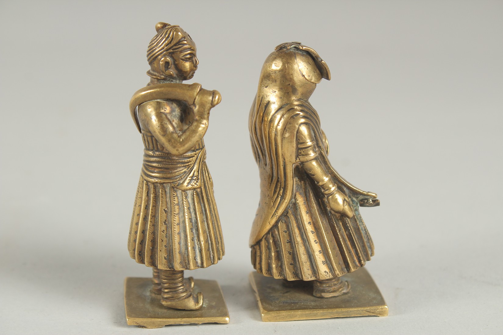 TWO EARLY 19TH CENTURY INDIAN BRASS CHESS PIECES, of a male and female, tallest 7cm high. - Image 2 of 8