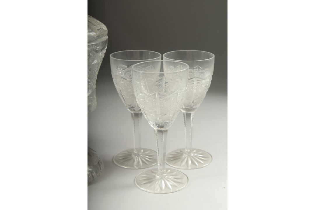 A GOOD CUT GLASS SHERRY DECANTER AND STOPPER, SIX GLASSES AND BOWL AND COVER.(8). - Image 5 of 5