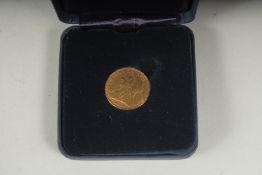 AN 1895 VICTORIAN GOLD SOVEREIGN.