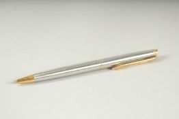 A WATERMAN TWO COLOUR BALL POINT PEN.