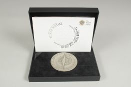 THE ROYAL MINT. 2011, SILVER MEDAL, DIEU ET MON DROIT. No. 113. Boxed.