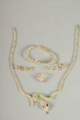 A GOOD GOLD PLATED SNAKE NECKLACE, BRACELET AND EARRINGS.