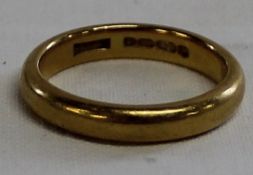 22ct gold wedding band 6.85g - ring size O/P