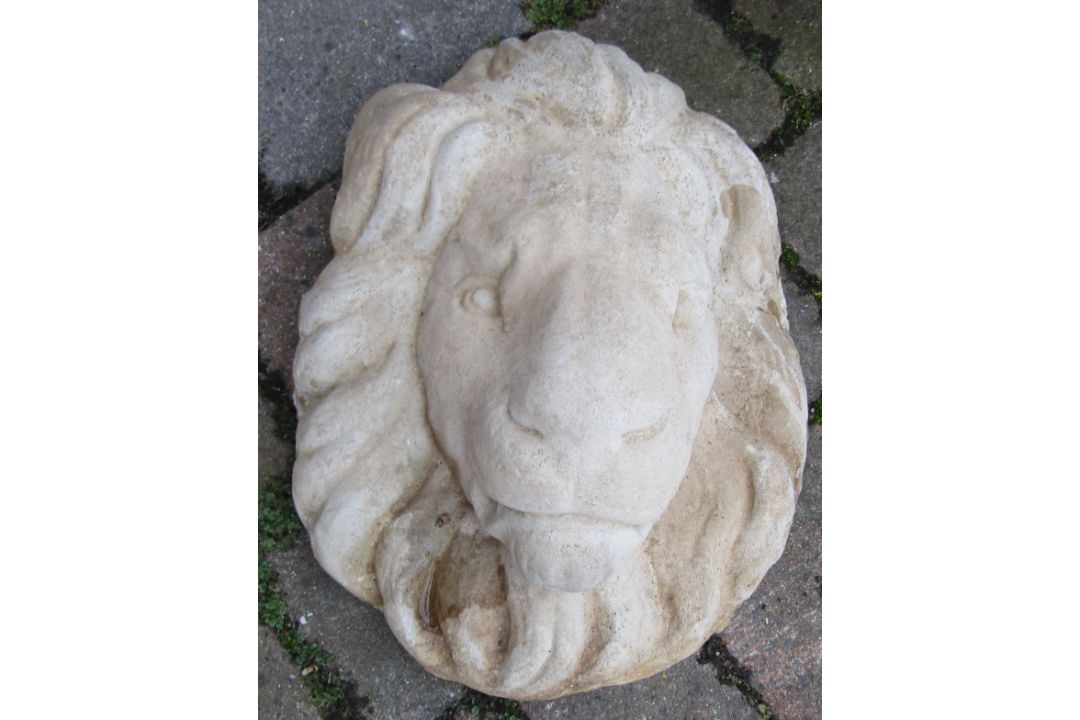 Concrete lion mask