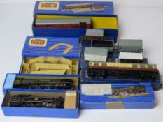 Hornby Dublo boxed locomotive carriages and footbridge inc Duchess of Montrose Locomotive and Royal