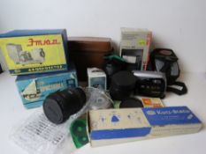A quantity of assorted camera equipment inc Collmann flash in box, Sigma Aspherical 28-200 lens,