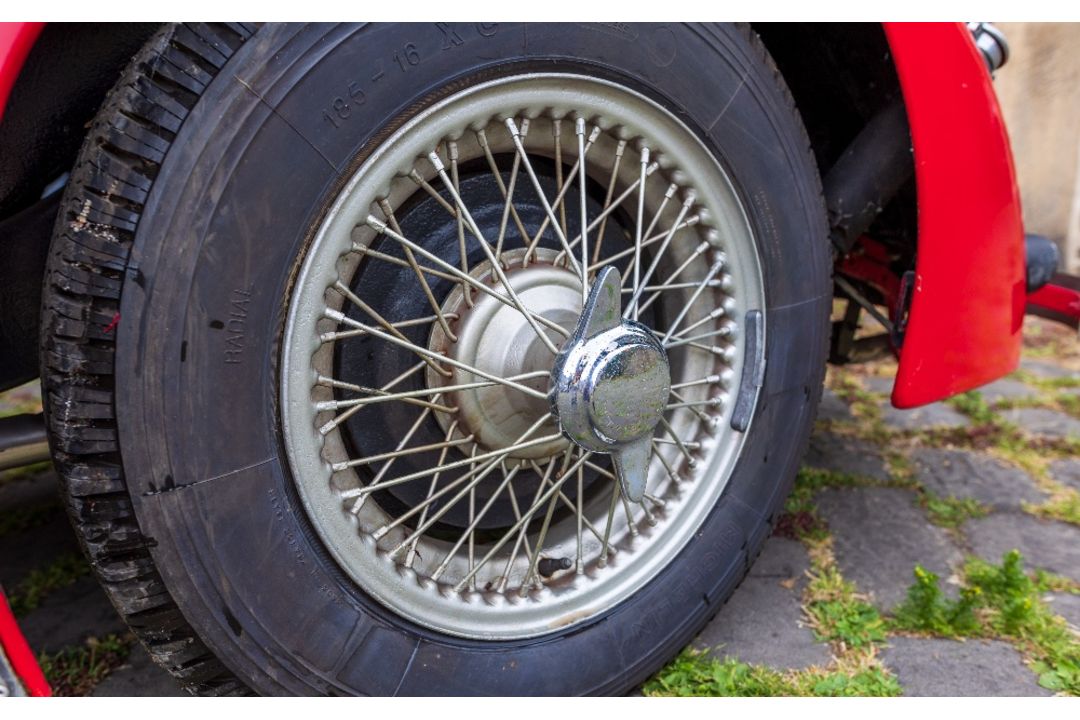 1948 Allard K-Series Tourer Registration: JDH 169 Chassis No: 71K/633 This striking K-Series - Image 9 of 16