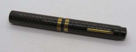 A 'Unique No46' fountain pen with 14ct g