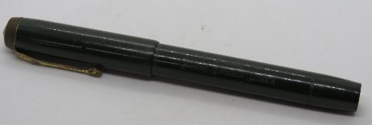 A Conway Stewart No475 fountain pen with