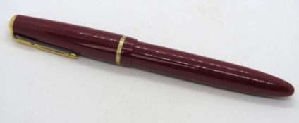 A Parker Duofold fountain pen with 14ct