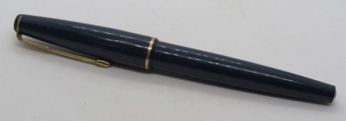 A Parker '17' economy model fountain pen