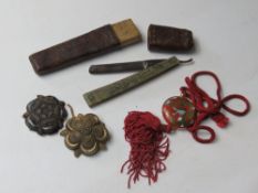 A quantity of assorted Japanese items inc a shaving blade in case.