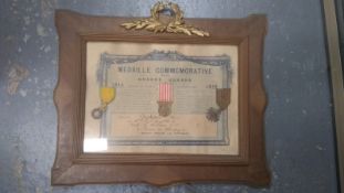 A framed set of WWI French medals. This lot will be available to collect in person 48 hours after