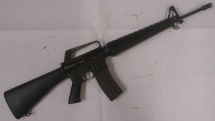 A deactivated (EU Spec) US M16 assault riffle.