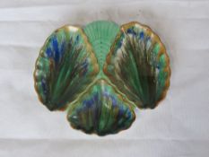 A Shelley leaf batter dish.