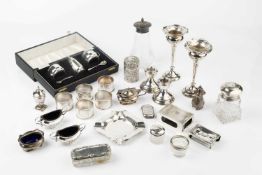 A silver three piece cruet set, by Adie Bros Ltd, Birmingham 1959, cased, and a quantity of small