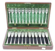 R Stewart 24-piece canteen of cutlery.