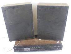 A vintage Bang & Olufsen Beomaster 1700 tuner and a pair of speakers. Model NR 1700 TYPE 2607, s/n.