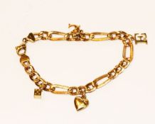 8 k Gelbgold Armband mit 4 Anhängern, 8,8 gr., L 16 cm
