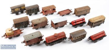 Hornby O Gauge Clockwork Train Rolling Stock Wagons, Coaches, Brake Vans, a mixed lot in used