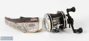 ABU Ambassadeur 5501-C3 multiplier ultra-cast reel - seat No.01002, LHW twin rubber handles, runs