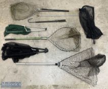 5x assorted Landings nets, to include makers of Hardy, Steade Fast, Extenda, a gaff by Sharpes, plus