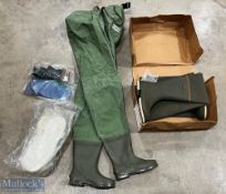 Gavota rubber Thigh Waders with boots, felt soles and heavily studded, size 8 (42), look unused,